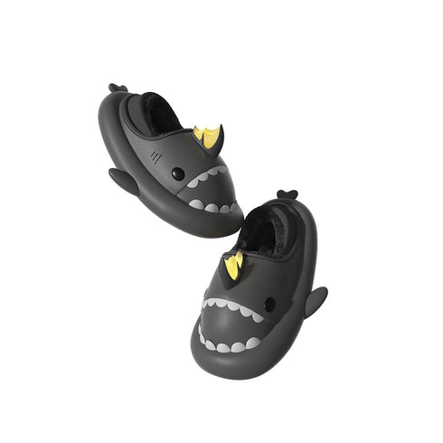 Sharkicks Basic - Winter Koi Dragon Heel-covered Shark Slippers